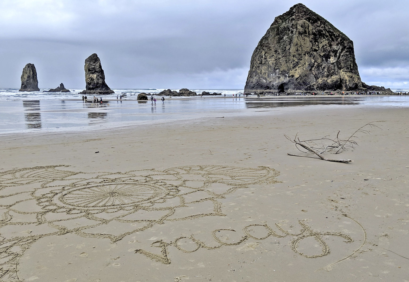 Haystack Rock tourism